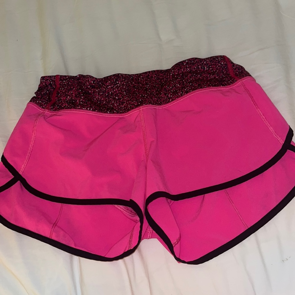 Lululemon shorts size 6